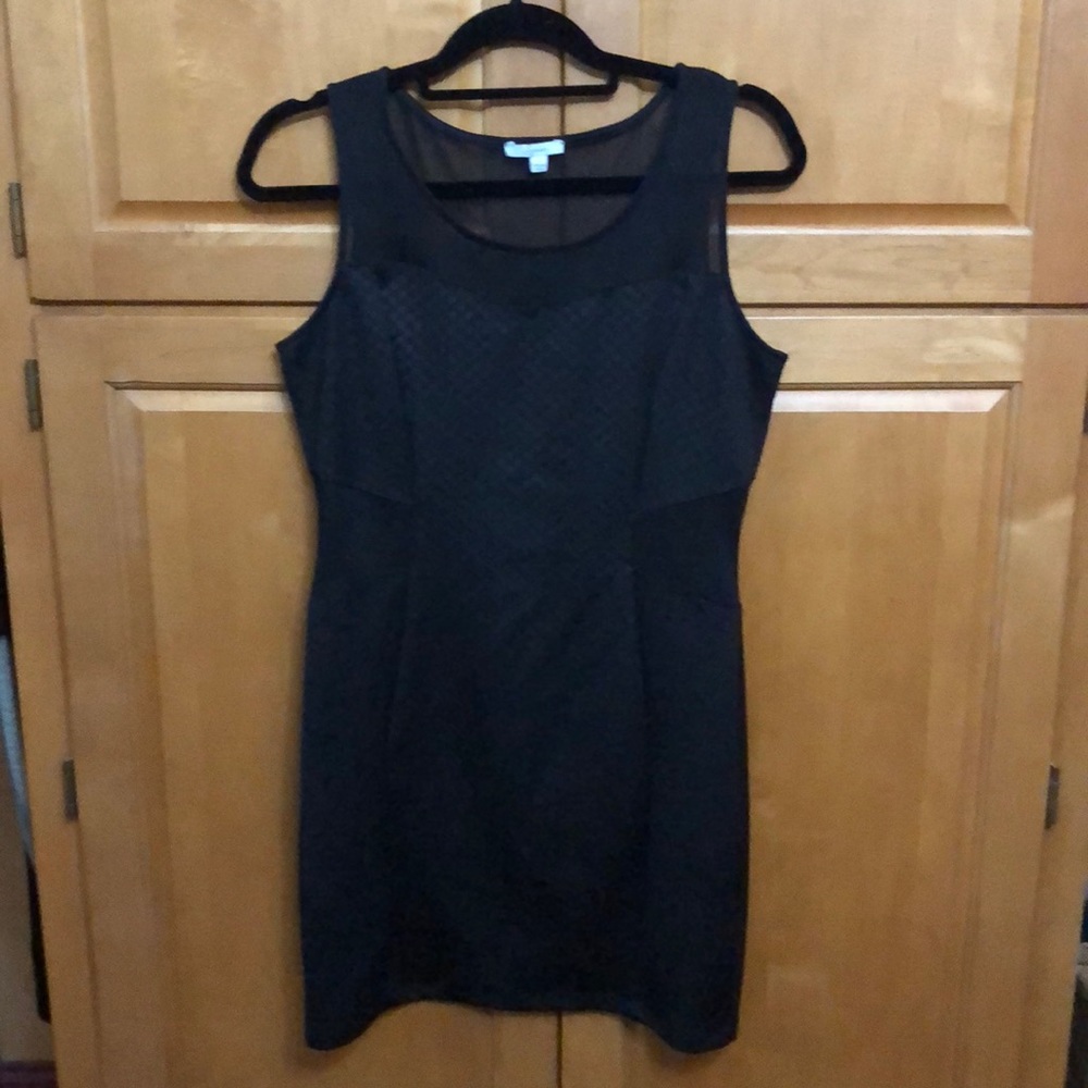 Soprano Sleeveless Black Dress